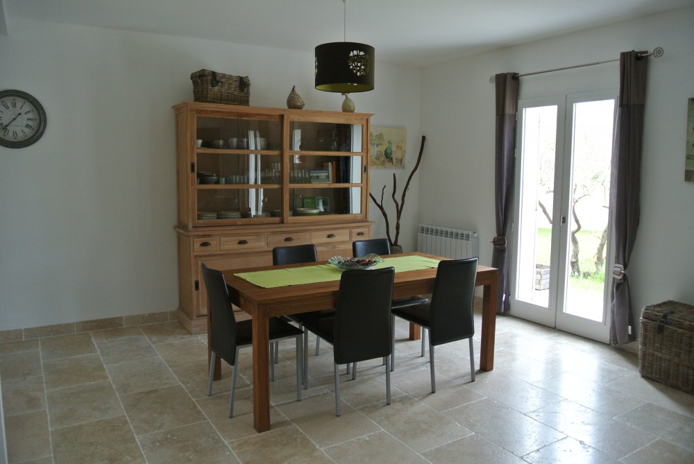 coin repas au gîte de la Bastide à Souvignargues
